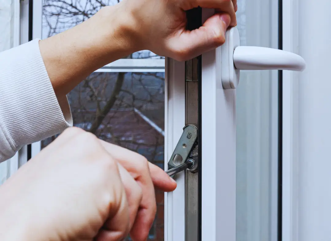 Réparation serrure de fenêtre La Flotte